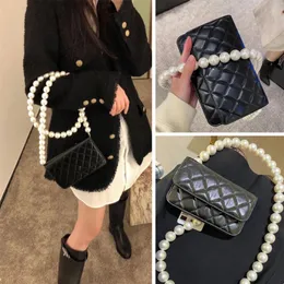 2021 Fashion Small doft Style Lingge Chain Pearl Bag Messenger Female Leather Mobiltelefon Mini 0U0M0512306Z