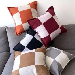 Dekorativ kudde Luxury Cushion Christmas Designer Pillow Case Letter Print Fashion Throw Cudions Cotton Pillows täcker hemtext2159