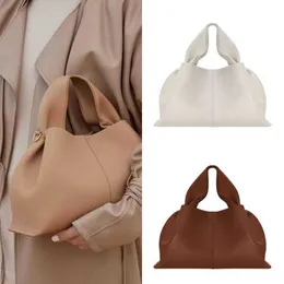 French Minority Polen Dumpling Bag Layer Designer Bag Hand Clutch Bag Single Shoulder Bags Designer Handbags Messenger Womens Crossbody Bags 230316