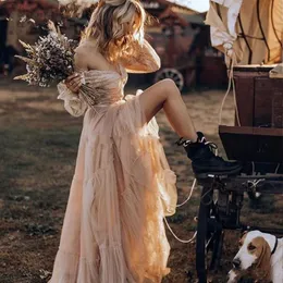Romantyczne wiejskie sukienki ślubne koronkowe boho suknie ślubne długie rękawy Gypsy Striking Hippie styl linii abiti da spos266y