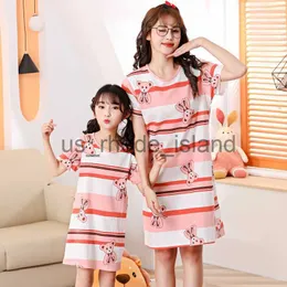 Pyjamas Home Kleidung Loungewear Pyjama Mädchen Pyjamas und Kleider für Mädchen Mutter Tochter Passende Mutter Mama Töchter Kinder Kleid Kleidung x0721