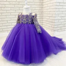 2021 LACE BEADED FLOWER GIRL DRESSS BALL GOWN SHEER NECK Långärmare Lilttle Kids Birthday Pageant Wedding Gowns278H