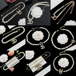 2023 Mode Nytt CC -halsband Märke Luxur Crystal Pendant Necklace European Classic Natural Pearl Necklace For Women's Wedding Jewelry