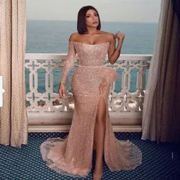 2020 Arabisch Aso Ebi Sparkly Sexy Günstige Abendkleider Perlen Meerjungfrau Ballkleider High Split Formale Party Zweite Empfangskleider258L