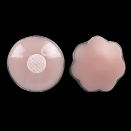 100 Stück Sexy Silikon-Nippelbedeckungen Patch-BH-Pads Damen Brustblütenblätter abnehmbare wiederverwendbare unsichtbare Blume runde Herzform für Damen, 240 V