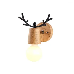 Lampada da parete stile corno creativo luce nordica retrò in legno massello E27 per ristorante bar negozio di abbigliamento corridoio caffetteria comodino El