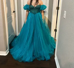 2023 Nya flickor Pageant Dress Ball Gown Sweetheart Organza Prom Gowns Crystals Pärled Maxi Teal Long Party Gown Vestidos de 15 Anos Aqua Prom Dresses