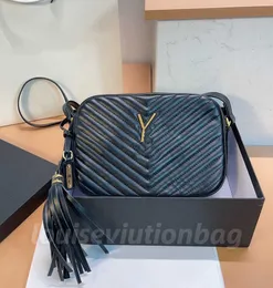 Luxurys designers kamerapåse berömda äkta läder crossbody väskor woc kvinnor lou mode axel guldkedja shopping plånbok fodral handväska 103010