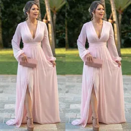 Abiti da sera in chiffon rosa chiaro scollo a V profondo maniche lunghe abito da ballo spacco laterale una linea abiti da sposa266J