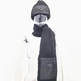 Ull Scarf Beanie Suit Designer Scarves Hat Pocket Design For Man Women Shawl Long Neck 2 Color Top Quality3125