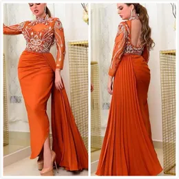 2019 Aso Ebi Arabic Orange Sexy Evening Dresses Pärlade kristaller Backless Prom Dresses High Neck Formal Party Second Reception Gown223e