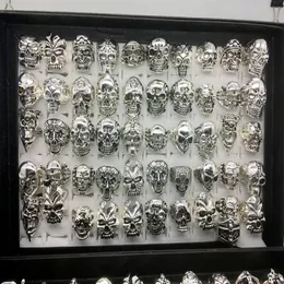 Hela 50st Lot Gothic Big Skull Ring Bohemian Punk Vintage Antique Silver Mix Style Mens Fashion Jewelry Skeleton Ring Size 2223L