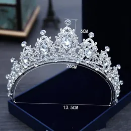 2021 Biała kryształowa biżuteria ślubna Tiara nakładki koronne księżniczka na suknię ślubną akcesoria 207h