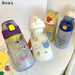 Vattenflaskor Creative Cartoon Transparent Plastic Bottle Portable Kids Space Cup With Tea Siler Student Sport Drinking Drinking