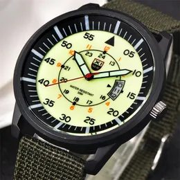 Masowe świetliste tarczy zielony nylonowy pasek zegarek mężczyzn zegarków wojskowych