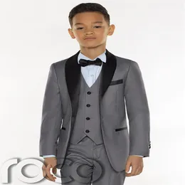 2018 Nuovo design Grigio Ragazzi Tuxedo Economici Tre pezzi Ragazzi Abiti da sera Ragazzi Abiti formali Tuxedo per bambini TuxedoGiacca pantalone gilet ti206o