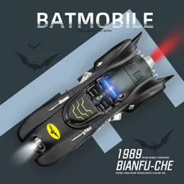 Трансформационные игрушки роботы классический фильм автомобиль Batmobile Bat Alloy Спортивный автомобиль модель Diecast Toy Metal Car Model Collection Sound Light Simulation Kids Gift 230721