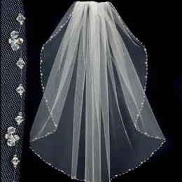 Veli da sposa corti di nuovo design per la sposa Lunghezza al gomito Bordo in rilievo Semplice tulle nobile fatto a mano Velo da sposa a uno strato con pettine Whit248g