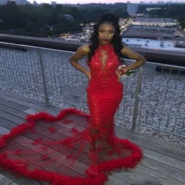 Red African 2k19 Mermaid Prom Dresses Feather recide Sexy Mermaid Bress Bress Train Train See من خلال حفلة كوكتيل عارية الظهر 3068