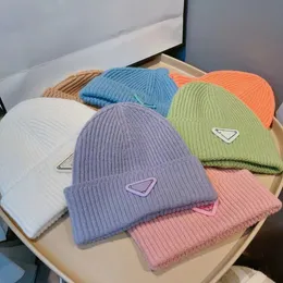 Eşarplar Setler Moda Lüks Beanies Tasarımcı Kış Fasulyesi Erkekler Kadın Tasarlama Örme Şapkalar Yünlü Kapa Mektubu Jacquard Unisex% 100 Kaşmir Mektubu Boş Zaman Kafatası