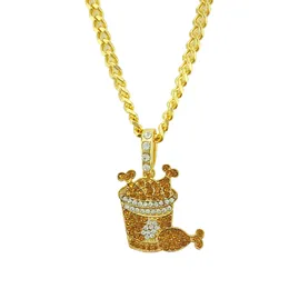 Hip Hop Rapper Shiny Diamond Pendant Gold Necklace Colorful Diamond Chicken Bucket Pendant Micro-Inset Zircon Jewelry 76cm Night Club Accessory Ströja kedja 1530