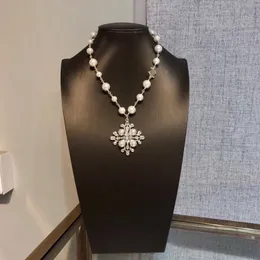 Женские свитер-сети подвесные ожерелья Ccity Brand Jewelry Designer Luxury C логотип осень и зимний кокер Жемчужный длинный цепь 8252