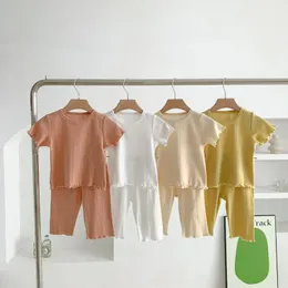 Conjuntos de roupas coreanas para crianças, verão, meninos e meninas, roupas para bebês, respirável, manga curta, estiramento, conforto, conjunto de uso doméstico para nascidos