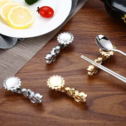 Chopsticks 4Pcs/Set Holder Rest Stand Craft Table Decoration Metal Spoon Rack Dragon Shape