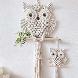 Dekorativa föremål Figurer Owl Tapestry Hand-Woven Owl Dream Catcher Wall Hanging Macrame Mandala Tassel Boho Decor Apartment Sida rum Hemdekoration L230724