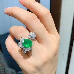 Pierścienie klastrowe WPB Premium Women błyszczące sztuczne sztuczne palaiba szmaragd pierścionek Kobieta luksusowa biżuteria genialna cyrkon Design Girl Prezentacja