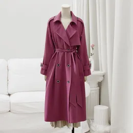 Kvinnors dikerockar 2023 Spring Retro Temperament Plum Color Long Coat Women Lose Large Size Windbreaker Kvinna