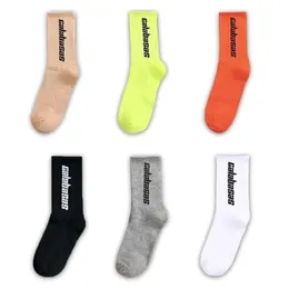 Automne Tricoté Chaussettes Hommes Chaussettes Designer Chaussettes Hommes pour hommes Lettre Chaussettes Cheville Chaussettes De Sport Classique Mode Couleur Mixte Polychrome Absorbant La Sueur Respirant