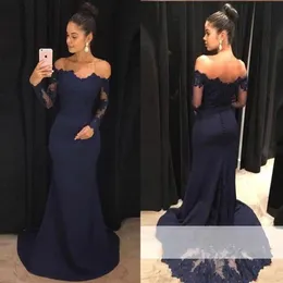 Abiti da sera da sera in pizzo a sirena blu navy Abiti eleganti con spalle scoperte Manica lunga Appliqued Train Abito da damigella d'onore Abito da madre BA9443277a