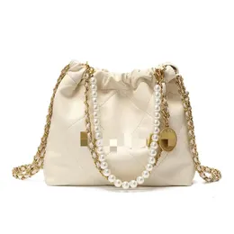 New fashion garbage bag Diamond grid sewing sewing hand chain pearl shoulder underarm bag