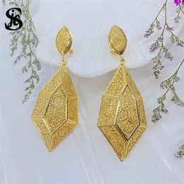 Stud Selling Fashion Jewelry Dubai Bohemian Style Gold Plated Hollow Drop Earrings for Women's Wedding Parties and Anniversary Gift 230724