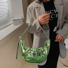 패션 메탈릭 반달 여자 숄더백 럭셔리 디자이너 Y2K 레이디 핸드백 빈티지 호스 작은 토트 여성 지갑 가방