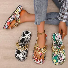 Slippers Multicolored Sandals Big Size Shoes Woman's Low Rivet Rubber Flip Flops Slides 2023 Hawaiian PU Fabric Graffiti Hoof He