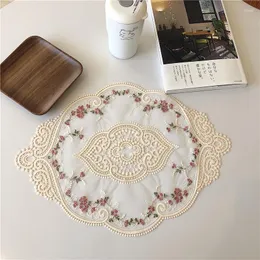 Bord Mattor Nordic White Round Lace Brodery Kitchen Mat Coffee Dining Cup Holder Camping Table Seary Home Decoration