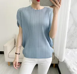 2023 New Luxury ISSEY New Product Pleated Top T-shirt Egg Shaped Irregular Clothes Women's Coat