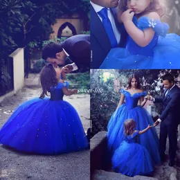 Królewska Niebieska Księżniczka Wedding Flower Girl Dresses Puffy Tutu Off Ramper Blowly Crystals 2020 Toddler Małe dziewczyny konkurs Communi220i