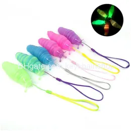 Nyckelringar 2022 Nya lysande leksaker Party Supplies Trumpet Decompression Caterpillar Keychain Slug Education Body Wiggling Baby Toy Dro Dhyqj