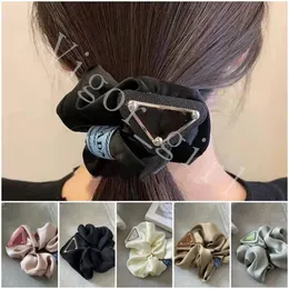 デザイナーブランドヘアバンドP-Logo Pony Tails Holder Hair Rubber Bands Hairs Scrunchy Ring Clip