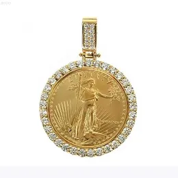 Sale Custom Gold Coin Diamond Bezel with Gra Certificate Iced Out Moissanite Diamond Pendants