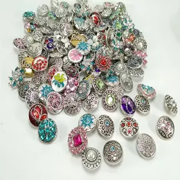 Hela 50st Lot Mixed Style 18mm Snap -knapp Metral Rhinestone Ginger Snap Jewelry Sanps Chunk -knapp för Noosa Snaps Charm BR229D