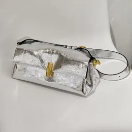 Kvällspåsar kvinnor vintage läder kudde påse korium guld spänne derma bred rem handväska liten längd satchels axel mini klaff crossbody 230725