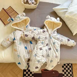 Daunenmantel 2023 Winter Baby Mädchen Overalls Baumwolle Gepolstert Langarm Mit Kapuze Säugling Mädchen Strampler Plus Samt Dicke Warme Kleinkind Mädchen Schneeanzug HKD230725