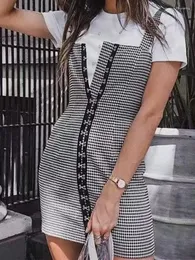 Casual Dresses 2023 Women Front Buckle Plaid Sling Dress Sexig ärmlösa damer Bodycon Mini Summer Vestido