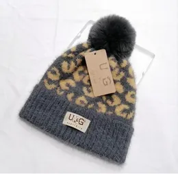 Designer Winter Knitted Beanie Woolen Hat Women Chunky Knit Warm faux fur pom Beanies Hats Female