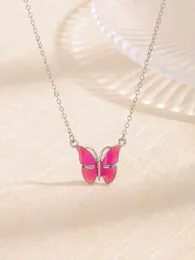 2023 New S925 Sterling Silver Drop Glue Gradient Pink Butterfly Necklace مع تصميم متخصص ، قلادة عصرية وأنيقة وفاخرة