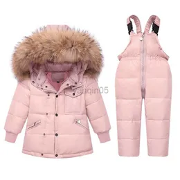 W dół płaszcz zimowy garnitur dla dzieci czarna kurtka + ciepłe spodnie dwuczęściowe dziewczęta różowe zabezpieczenie na zimno grube garnitur dla niemowląt hkd230725